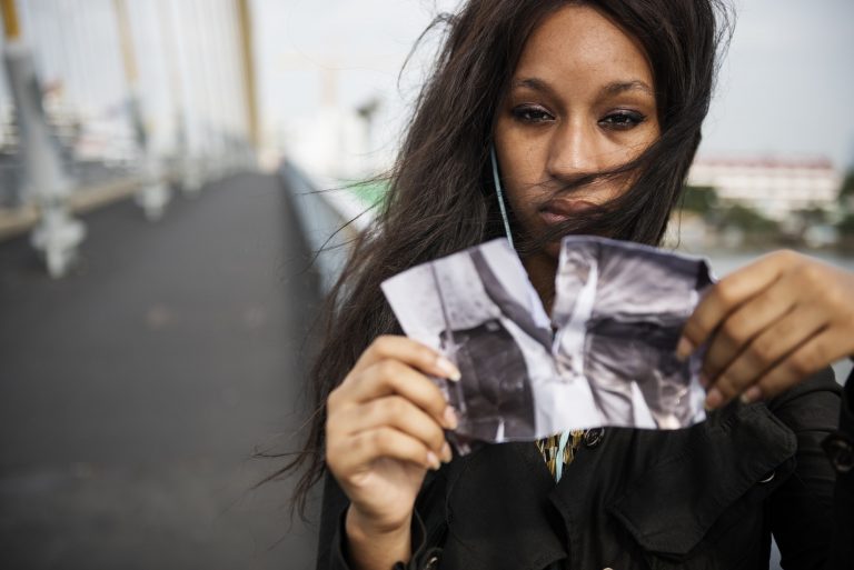 African Woman Sadness Listening Music Tearing Photo Breakup Conc